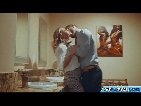 ❤️ Büyük memeli bir sarışın seni umumi tuvalette baştan çıkardığında ☑  Seks tr.sexvideosex.top ❌